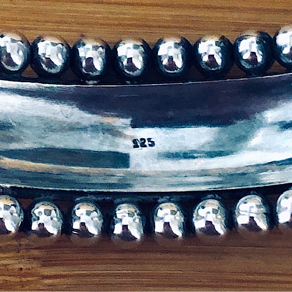 $218 Large Estate Cuff Sterling Silver Marked 925 - Picture 9 of 11